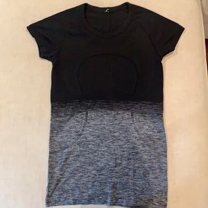 Lululemon swiftly top